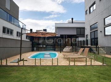 006 · Casa de 280m² com 3 suítes no Itacorubi