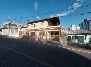 Casa · 150m² · 3 Quartos · 2 Vagas · Casa Residencial 150M² - para Alugar