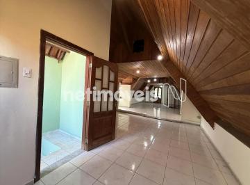 Casa · 303m² · 3 Quartos · 4 Vagas · Potencial para construtoras e empreendedores.