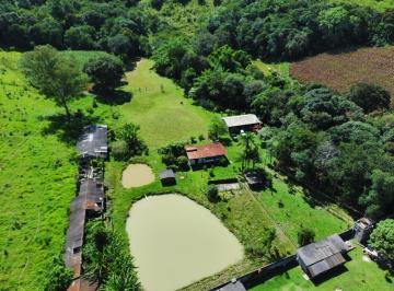 Rural de 5 quartos, Águas de Lindóia · O Refúgio Perfeito no Campo Casa de Campo com 2 Residências, 9.400 m² e Beleza Natural!