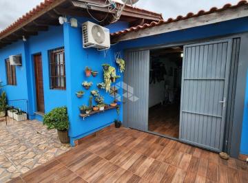 Casa · 80m² · 3 Quartos · 2 Vagas · Casa Térrea com 3 dormitórios e 2 vagas no bairro Olaria.