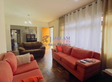 Casa · 200m² · 4 Quartos · 2 Vagas · Casa térrea a venda no Guabirotuba!