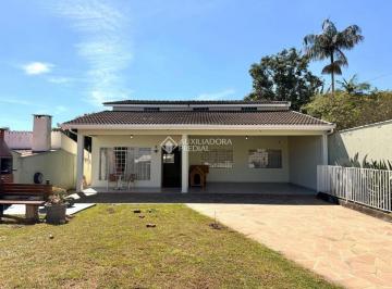 Casa · 260m² · 4 Quartos · 10 Vagas · Casa com 04 quartos, de frente para rua no Bairro Boa Vista