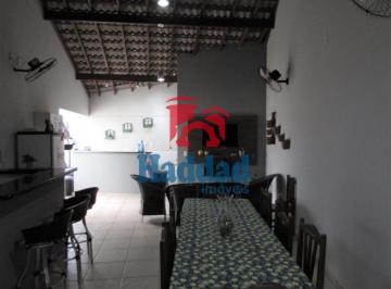 Casa · 230m² · 3 Quartos · 2 Vagas · COND. FECHADO