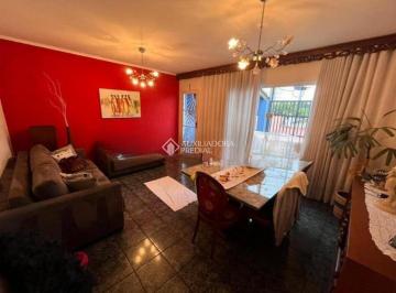 Casa · 160m² · 4 Quartos · 2 Vagas · Sobrado em Vila Particular com quatro quartos e churrasqueira em São Caetano do Sul