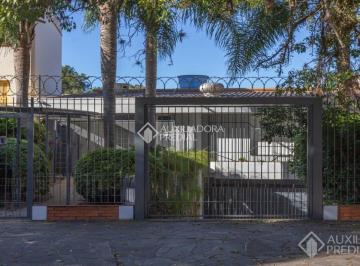 b8446f72-b23c-434e-9eb0-b4e89b6324fd · Casa com 3 quartos à venda bairro Petrópolis - RS