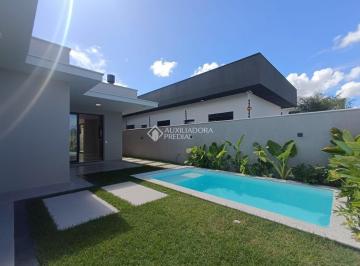 Casa · 160m² · 3 Quartos · 2 Vagas · Casa de Alto Padrão no Green Village