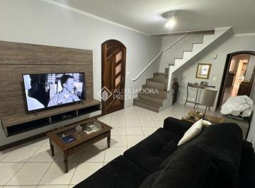 Casa · 203m² · 3 Quartos · SOBRADO NO PARQUE SELECTA QUE UNE TRANQUILIDADE, ESPAÇO E O CONFORTO QUE SUA FAMÍLIA MERECE