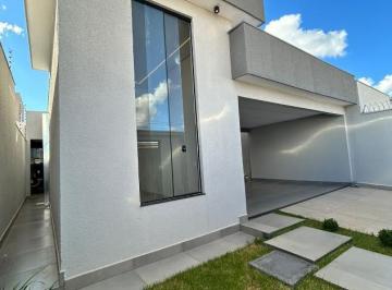 Casa · 129m² · 3 Quartos · 2 Vagas · Casa 3 Quartos, sendo 1 suite e Hidromassagem c/ 7 lugares localizado no bairro