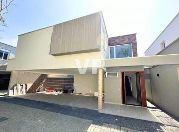 Casa de 3 quartos, São Paulo · Exclusividade no Jardim dos Estados: Casa de Alto Padrão com 3 Suítes e Piscina