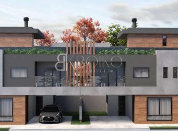 Casa · 292m² · 3 Quartos · 2 Vagas · Condomínio com 4 casas, sendo 2 de frente para rua