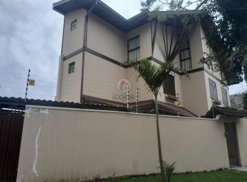 Casa · 280m² · 3 Quartos · 2 Vagas · Sobrado/Casa com 03 quartos, quase esquina com Av.
