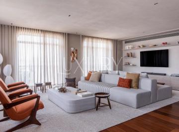 1 · Apartamento com 220 m², 3 quartos sendo 3 suítes à venda no bairro Itaim Bibi.