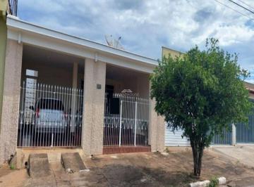 Casa · 4980m² · 3 Quartos · 2 Vagas · CASA EM GUAXUPÉ - PARQUE DAS ORQUIDEAS