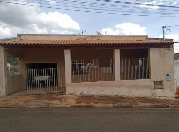 Casa · 300m² · 2 Quartos · 2 Vagas · CA00537 – CASA EM GUAXUPÉ – PARQUE DOS MUNICIPIOS