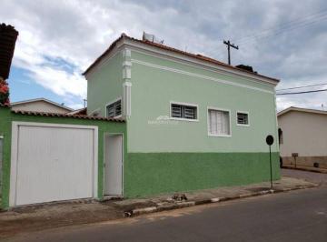 Casa · CASA EM GUARANÉSIA - CENTRO