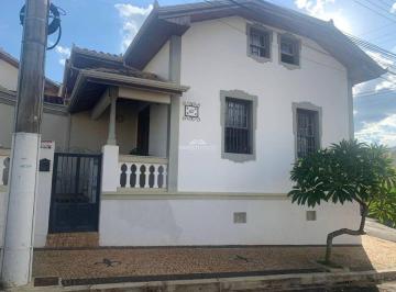 Casa · 300m² · 4 Quartos · 3 Vagas · CA00614 – CASA EM GUAXUPÉ – CENTRO