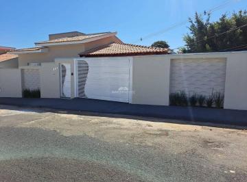 Casa · 185m² · 2 Quartos · 2 Vagas · CASA EM GUAXUPÉ – NOVO HORIZONTE