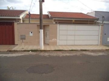 Casa · 270m² · 3 Quartos · 2 Vagas · CASA EM GUAXUPÉ - JARDIM TRES ROSAS