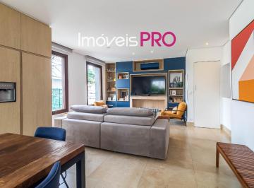 Casa · 270m² · 4 Quartos · 2 Vagas · Casa de vila maravilhosa, com bastante verde e tranquilidade