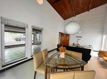 Casa · 240m² · 5 Quartos · 3 Vagas · Sobrado com 5 Dorm, 3 Suites e 3 Vagas de Garagem Jardim Suzano