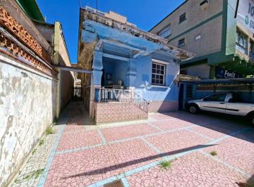 Casa · 340m² · 4 Quartos · 1 Vaga · Excelente oportunidade de casa com localização estratégica