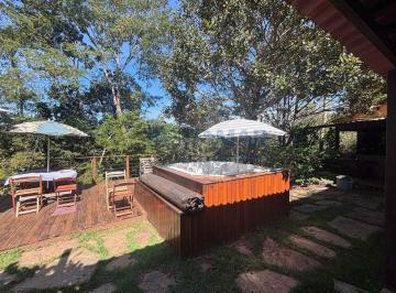 Casa · 120m² · 1 Quarto · 3 Vagas · Casa à Venda com 120 m² Condomínio Solar da Serra - Jardim Botânico - Um verdadeiro refúgio natural!