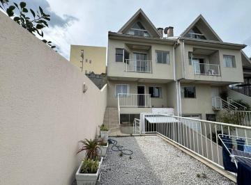 Casa de 4 quartos, Curitiba · Sobrado Quadriplex com 4 quartos e 180 m² à venda em Vista Alegre