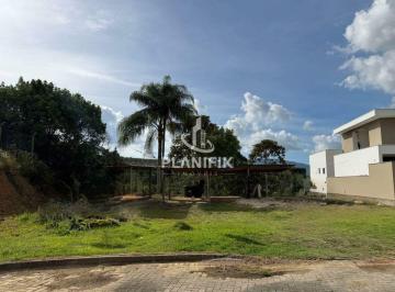 Terreno · 1077m² · TERRENO EM CONDOMÍNIO FECHADO COM PROJETO DE CASA