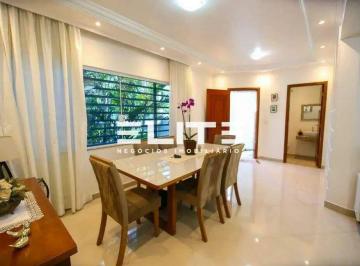 Casa · 236m² · 4 Quartos · 6 Vagas · Sobrado residencial para aluguel em Vila Bastos, Santo André – 236 m², 4 dorms (1 suíte)