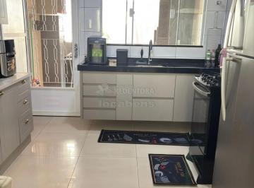 Casa · 110m² · 2 Quartos · 2 Vagas · Casa 02 dorm e salao a venda