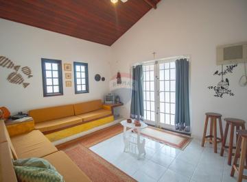 Casa · 219m² · 2 Quartos · 4 Vagas · Casa térrea com 2 quartos e 220m² de terreno em Bertioga – espaço para ampliar ou investir