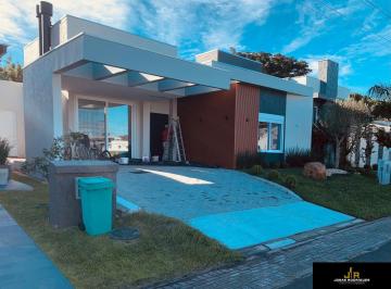 Casa · 171m² · 3 Quartos · 2 Vagas · Casa 3 Dormitórios á venda em Tramandaí-RS - Bairro Petrobras