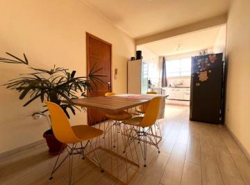 Apartamento · 108m² · 3 Quartos · Apartamento 3 dormitórios em Frente a Faculdade de Odonto  e  Hosp. Clínicas