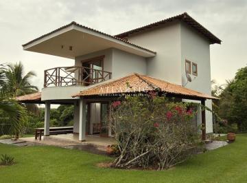 Casa · 200m² · 2 Quartos · 2 Vagas · Casa no Condomínio Lagoa da Praia com 2 suítes e 200 m² - Guarapari / ES