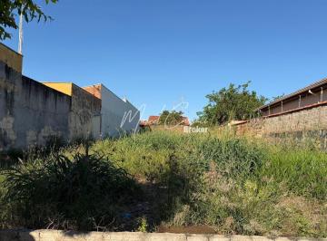Terreno · 500m² · Terreno Comercial à venda, com 500 metros quadrados, plano, lados definidos no centro da cidade de M