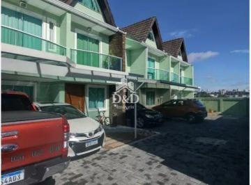 Casa · 155m² · 3 Quartos · 2 Vagas · Aconchegante Sobrado em condomínio Bairro Guairá /Água Verde