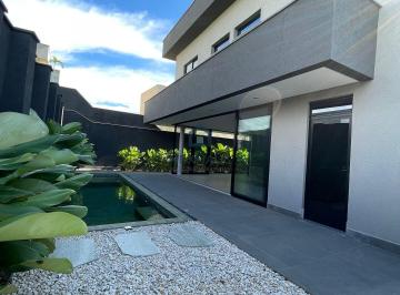 Casa · 281m² · 4 Quartos · 4 Vagas · Sobrado no Jardins Capri, 4 suítes, 282 m² e 349 m² de terreno.