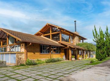 Casa · 6 Quartos · 10 Vagas · Casa com 6 quartos em Itaipava, Petrópolis