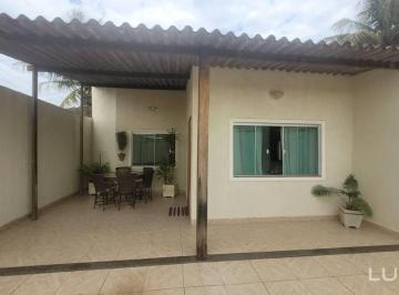 2939beac120fa07d889bb85551673adf8b7af872 · Casa a venda na SHVP trecho 03 Qd. 08  com 3 quartos , laje e com área de lazer. Confira!!