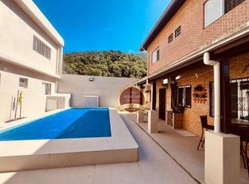 9cf1be3575382690f3206d778f6567feb2bea115 · Casa Isolada 4 quartos (4 Suítes) com Edícula, 4 Vagas , e piscina.