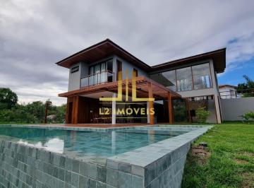 Casa · 461m² · 5 Quartos · 3 Vagas · CASA DE ALTO PADRÃO - 5 SUÍTES - ENERGIA SOLAR - HIDROMASSAGEM - PORTEIRA FECHADA - PRAIA DO FORTE