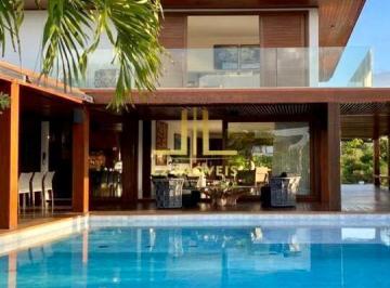 Casa · 380m² · 5 Quartos · 2 Vagas · MANSÃO LUXUOSA - 5 SUÍTES - ENERGIA SOLAR - PRAIA DO FORTE