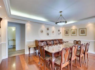 Apartamento · 216m² · 3 Quartos · 4 Vagas · Apartamento com 3 quartos à venda em Vila morumbi - SP