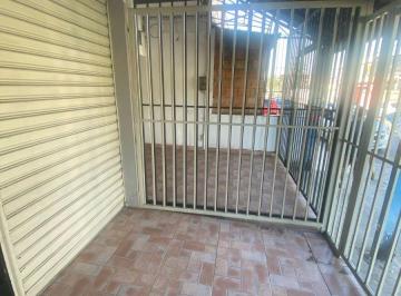 Comercial , Rio de Janeiro · Alugo loja em Bangu, Rua Araquem
