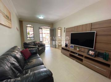 Casa · 235m² · 4 Quartos · 3 Vagas · Casa à venda 4 dormitórios 1 suíte - Residencial Jardim das Flores
