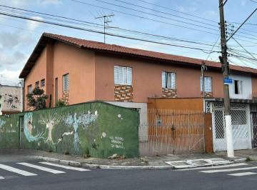 Casa de 3 quartos, São Paulo · Sobrado de Esquina impecável! A 5 min do novo Metrô Linha Laranja !