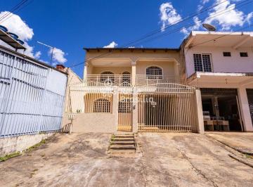 Casa · 227m² · 3 Quartos · 3 Vagas · QN 14F - Casa sobrado com 3 quartos - 3 vagas - Riacho Fundo II