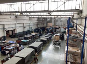 Comercial · 3883m² · Comercial à venda - no Luz