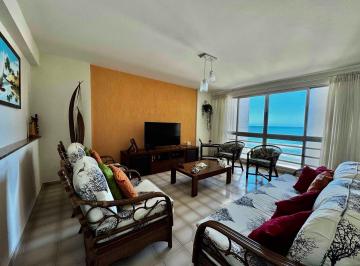 Apartamento · 120m² · 3 Quartos · 1 Vaga · Apartamento à Beira Mar à Venda na Pitangueiras no Guarujá | Qvista inteligên...